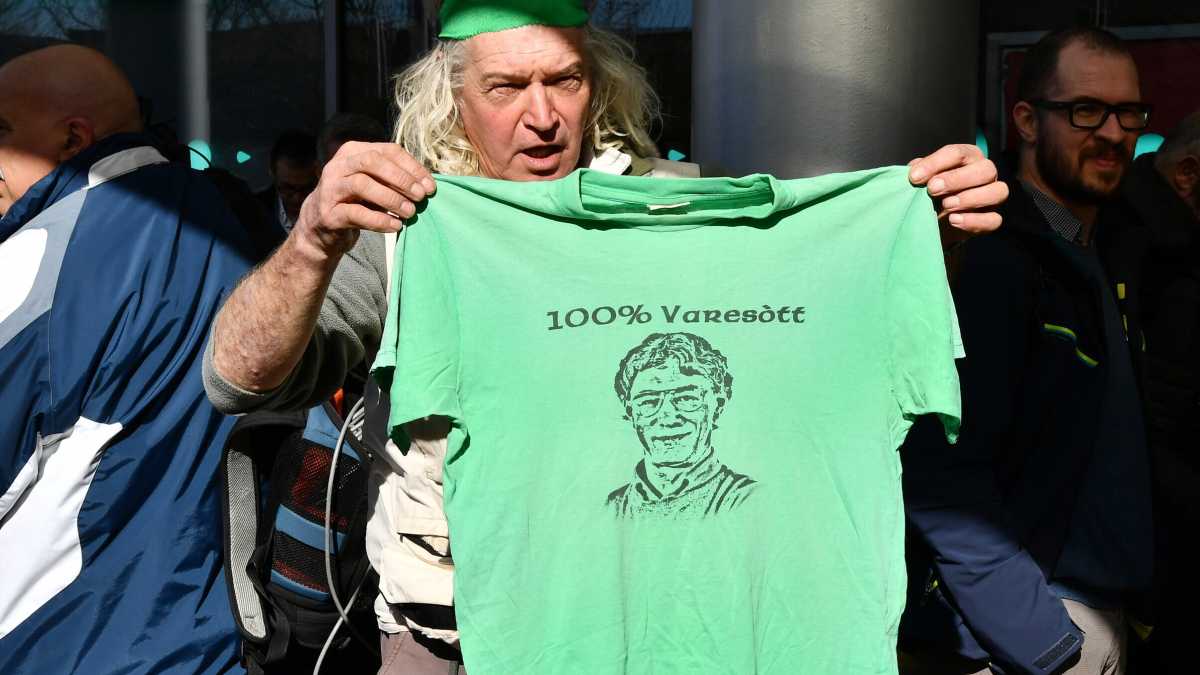 Immagine di Il corpo malato del capo e quella Pontida fatale sfilata di mano a Maroni