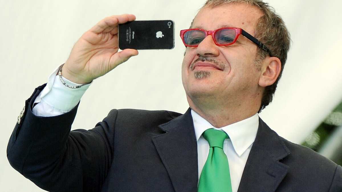 Immagine di I possibili finali del Boboromanzo tra Alfano, i sindaci e il modello Cdu