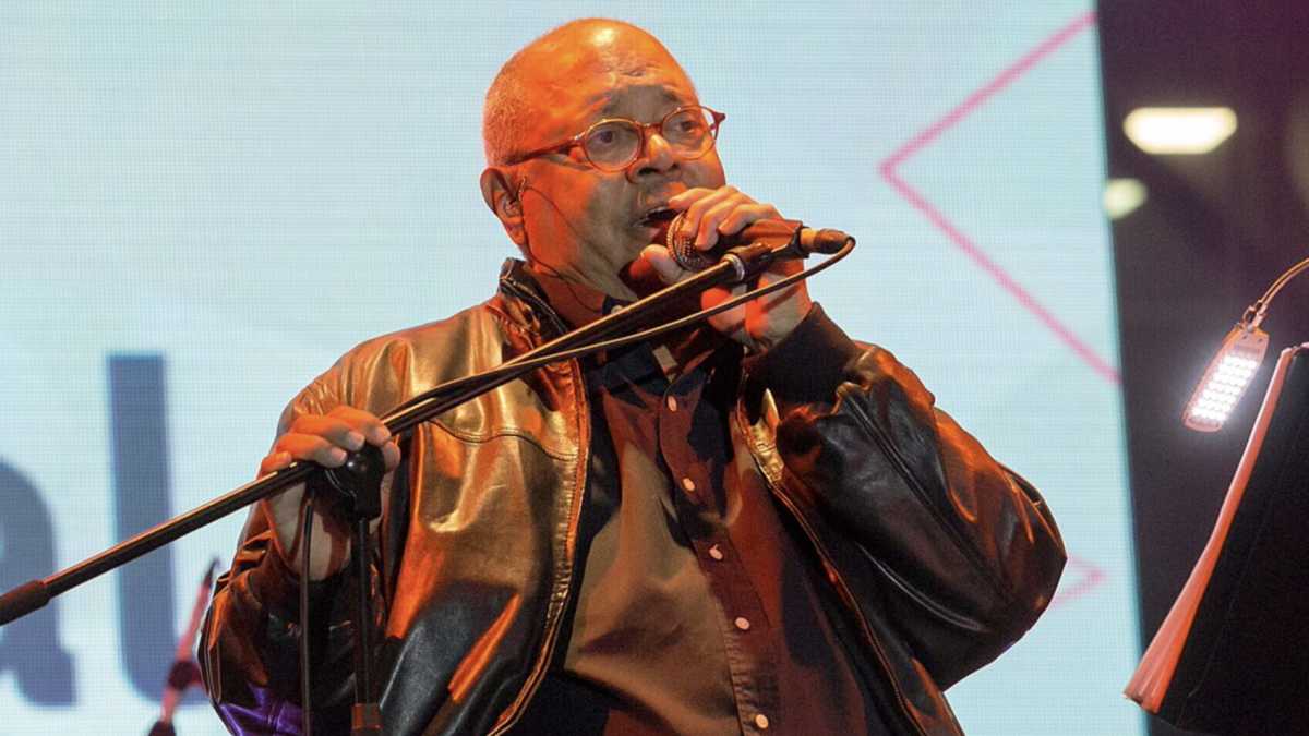 Immagine di La lotta al potere di Pablo Milanés, grande cantautore cubano morto due giorni fa