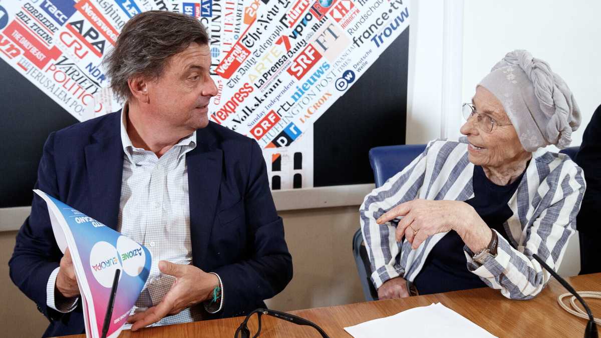 Immagine di +Europa va a congresso, con la tentazione di entrare nel Terzo polo. Renzi ci crede. Della Vedova: "Vediamo"
