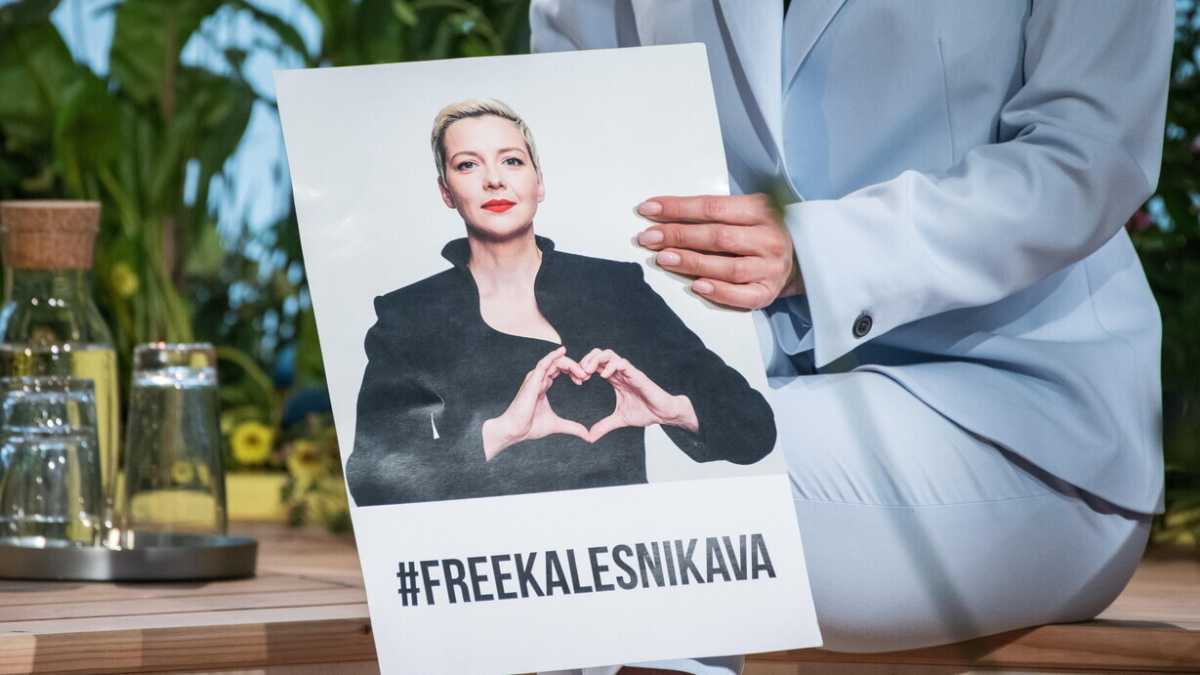 Immagine di Maria Kalesnikava e la repressione putiniana del regime di Minsk
