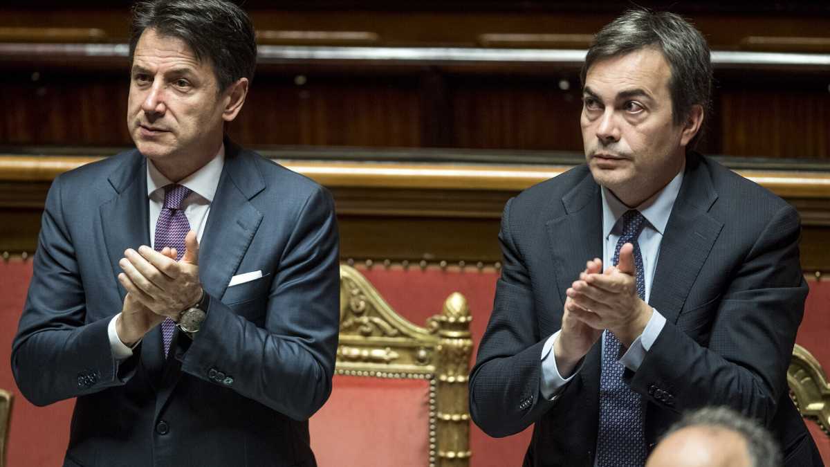 Immagine di Amendola vs Conte. Sull'Ucraina si scontrano due idee di sinistra