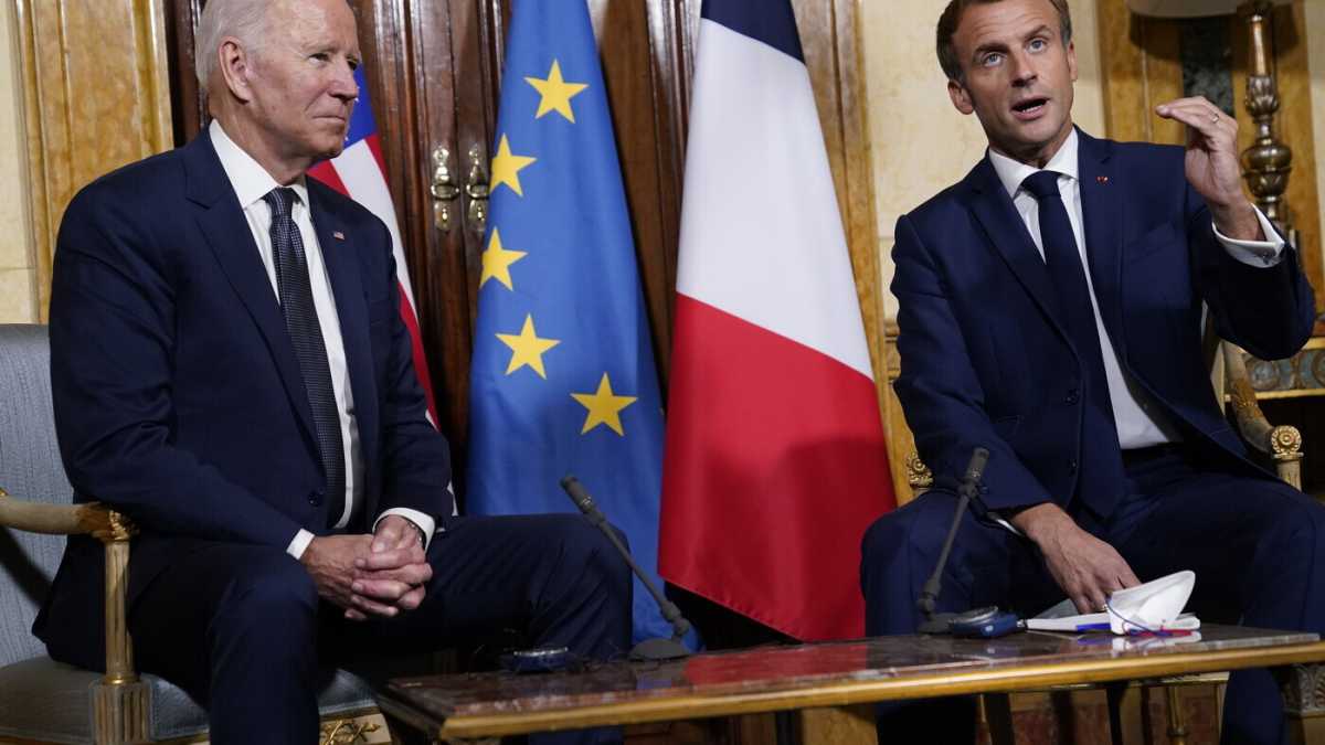Immagine di La resistenza ucraina smonta la formula realista nei confronti dei regimi. L’incontro Macron-Biden