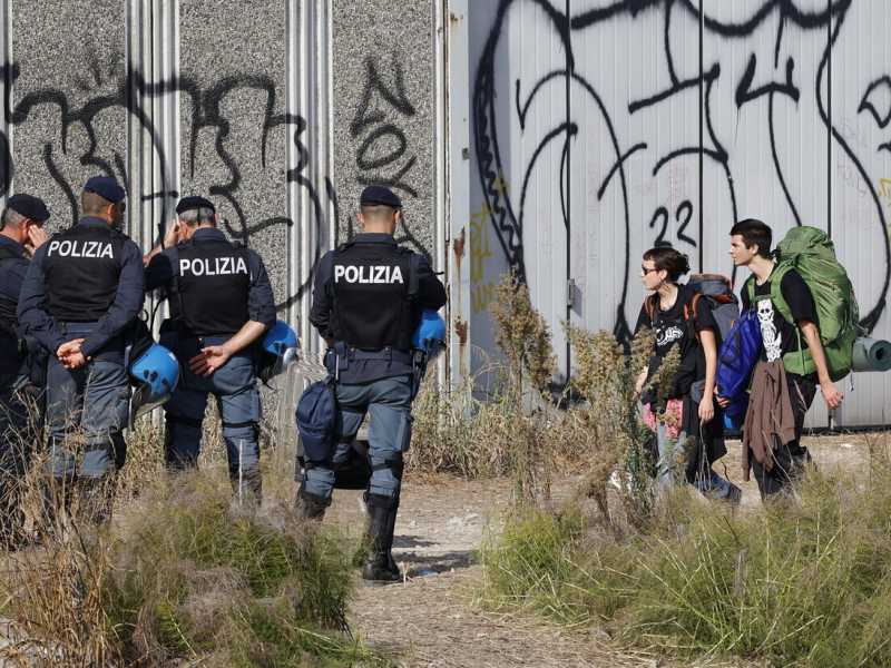 Sui rave la toppa è peggio del buco