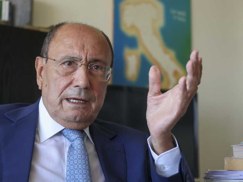 Renato Schifani (Ansa)