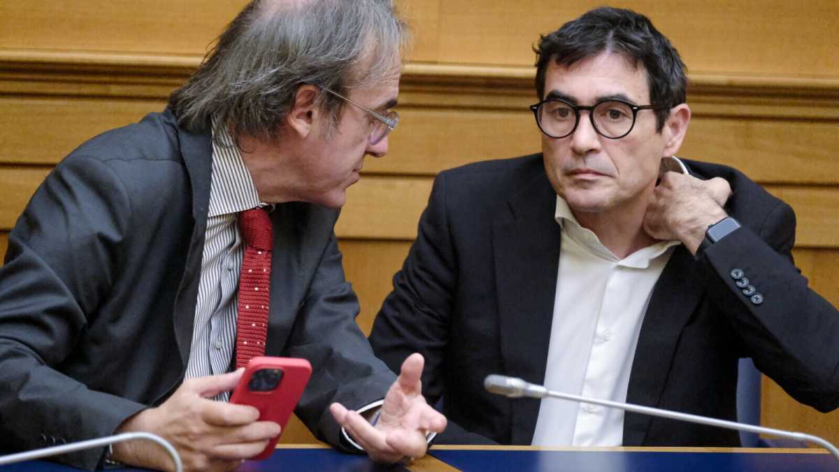 Immagine di Bonelli vs Fratoianni: la sentenza su Ilva mette contro i due “ecologisti”