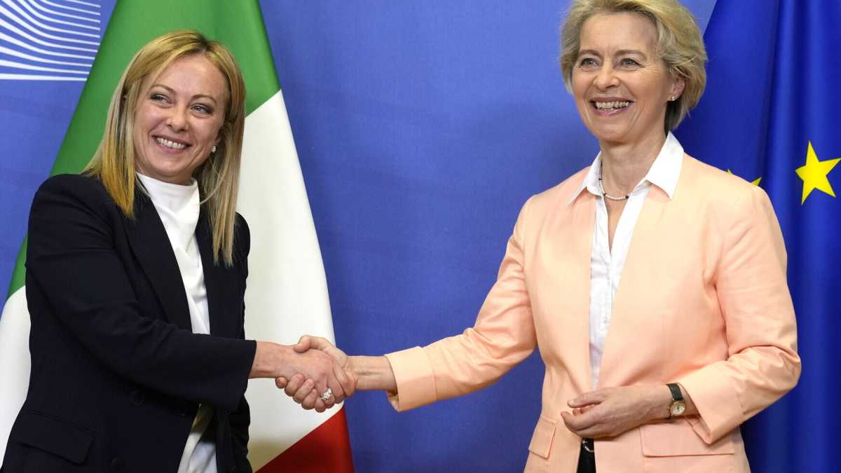 Immagine di "Servono dettagli, non catastrofismo". L'avvertimento di Bruxelles a Meloni sul Pnrr