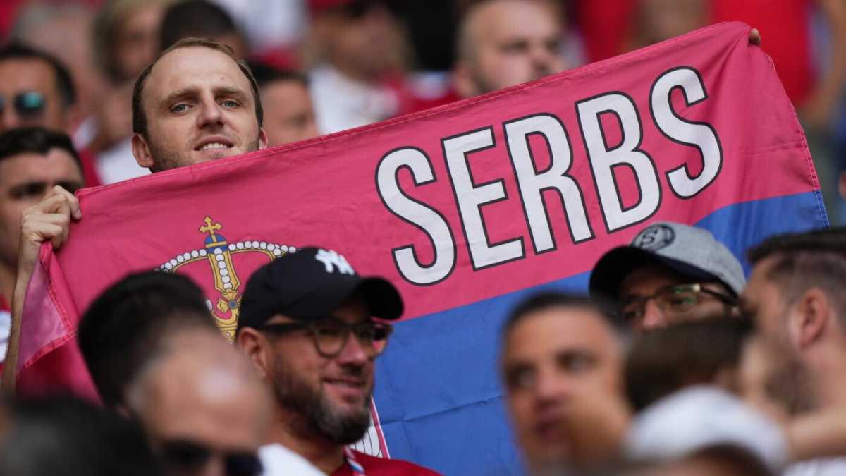 Immagine di Tra il nazionalismo della Serbia e il multiculturalismo della Svizzera ci sono molti franchi