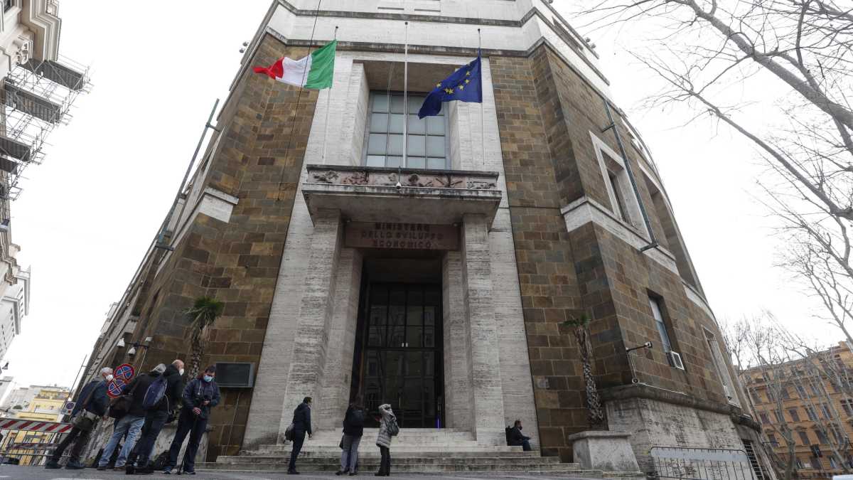 Immagine di Perché il golden power può rivelarsi un boomerang per i nostri interessi