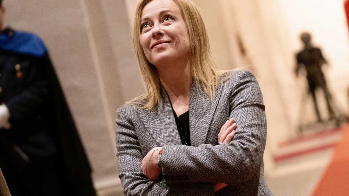 Immagine di "Certi ministri parlano troppo". Lo sfogo di Meloni contro i malati di interviste