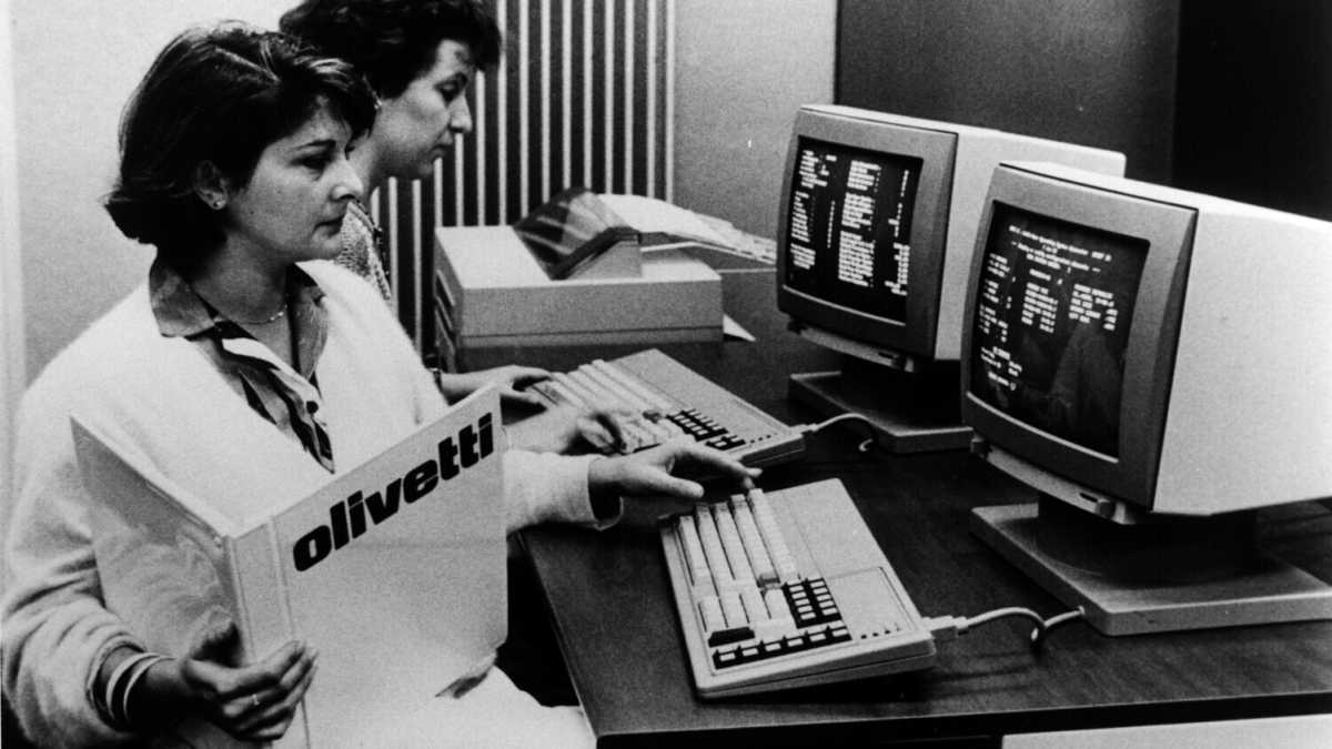 Immagine di C’era una volta Olivetti a New York. Una serie di saggi preziosi