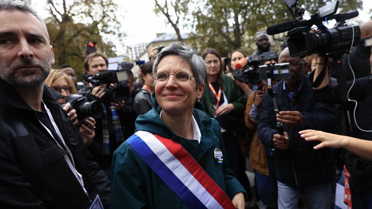 Immagine di Il Ps francese s’ispira al patto di Mélenchon e lancia la “linea popolare”