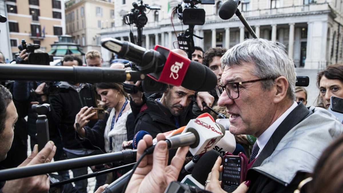 Immagine di La manovra Meloni spacca i sindacati. Landini: "Andiamo avanti con gli scioperi"