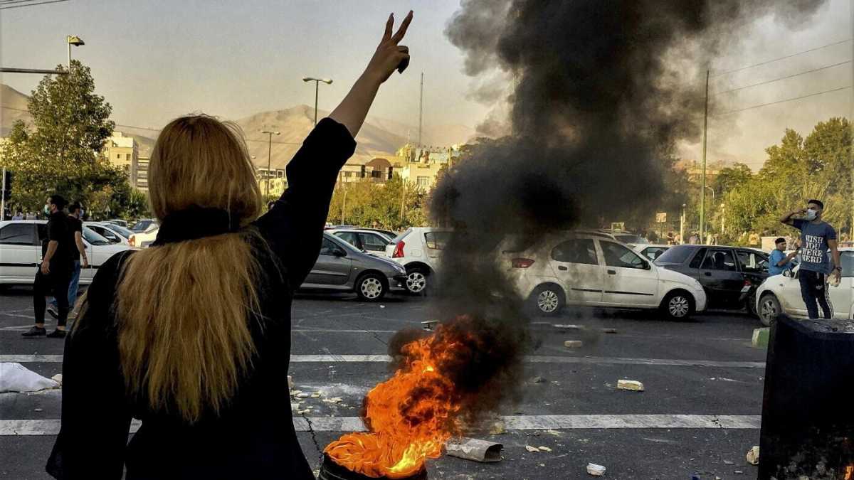 Immagine di Materiale antisommossa e specialisti della repressione. Così la Russia tenta di aiutare l'Iran