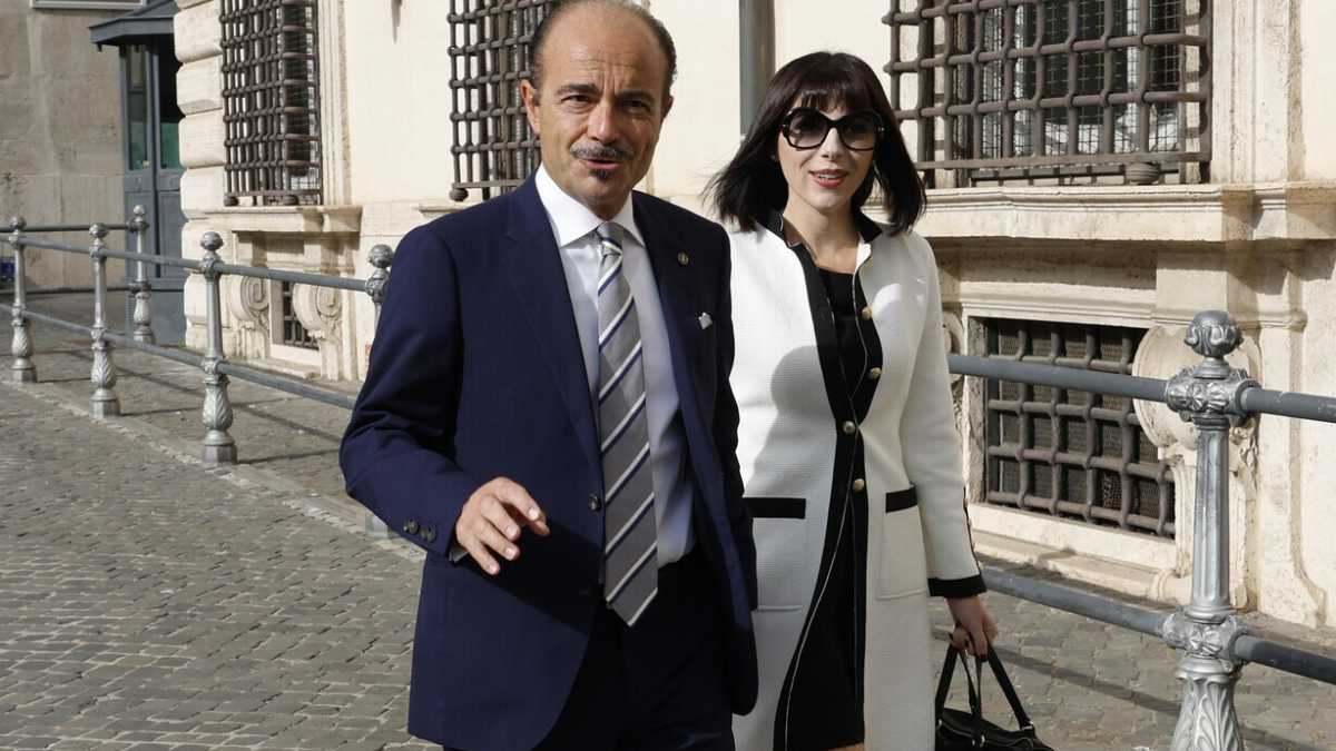 Immagine di La fuga dei tecnici, il gelo della Meloni: così Butti, sottosegretario all'Innovazione tecnologica, resta nell'angolo