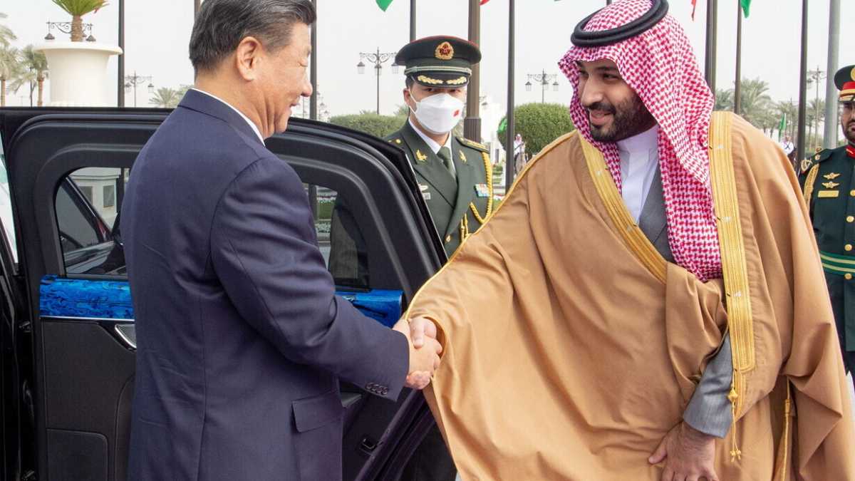 Immagine di Bin Salman incontra Xi e dimostra che può fare a meno di Biden