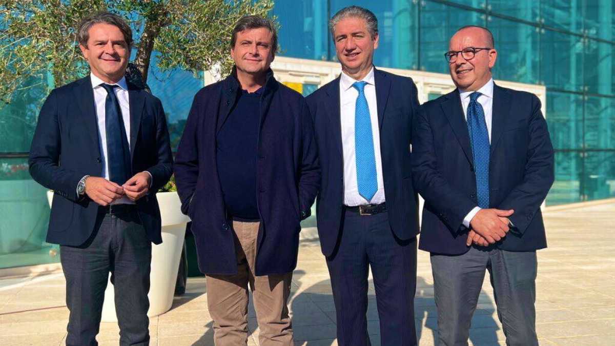 Immagine di In Puglia la sinistra si regge coi voti M5s, Calenda emilianeggia e sabato arriva Bonaccini