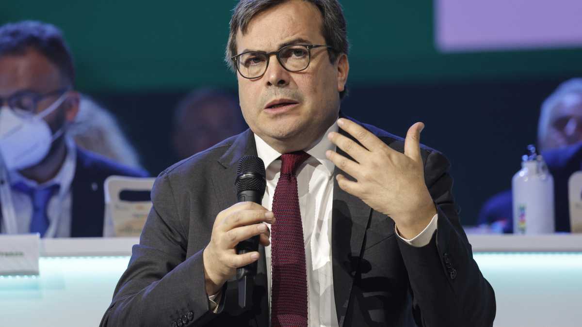 Immagine di "Sul Mes Meloni faccia una giravolta per il bene dell'Italia". Parla l'ex ministro Amendola