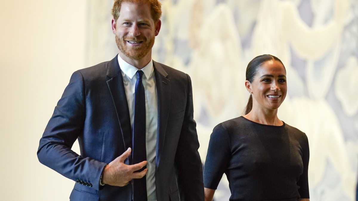 Immagine di Harry e Meghan per Netflix: una storia che consacra la monarchia come grandeur contro piccineria