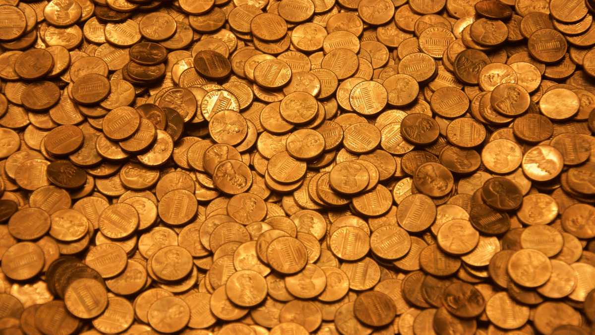 Immagine di Il colore dei soldi. Indagine sul denaro e sulla sua dialettica millenaria