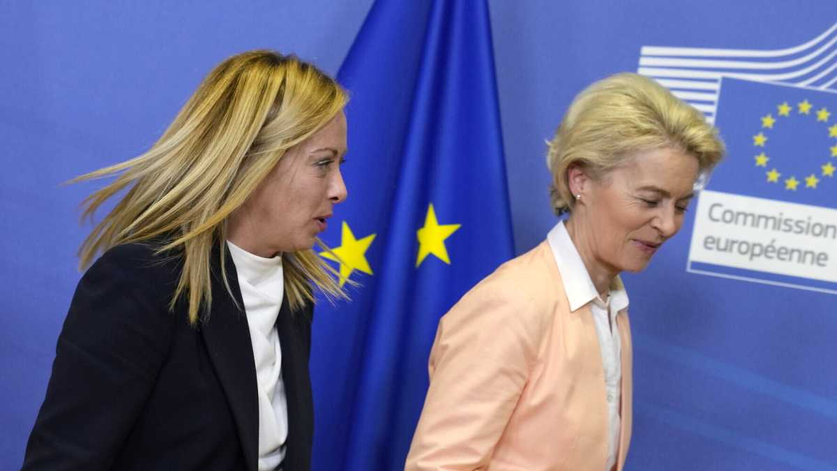 Immagine di Per il Pnrr la Meloni pensa a un "decretone" di fine anno. Ma la furbata non convince Bruxelles