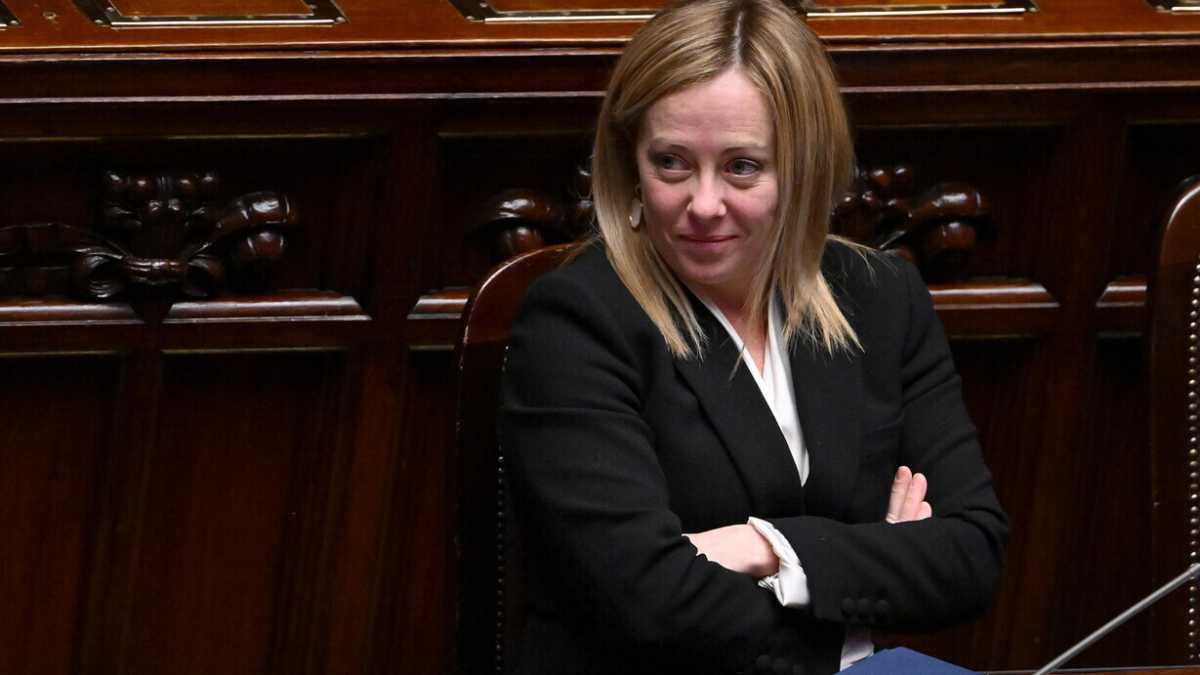 Immagine di FdI stabile nei sondaggi, ma dopo 2 mesi di governo supera il 30 per cento