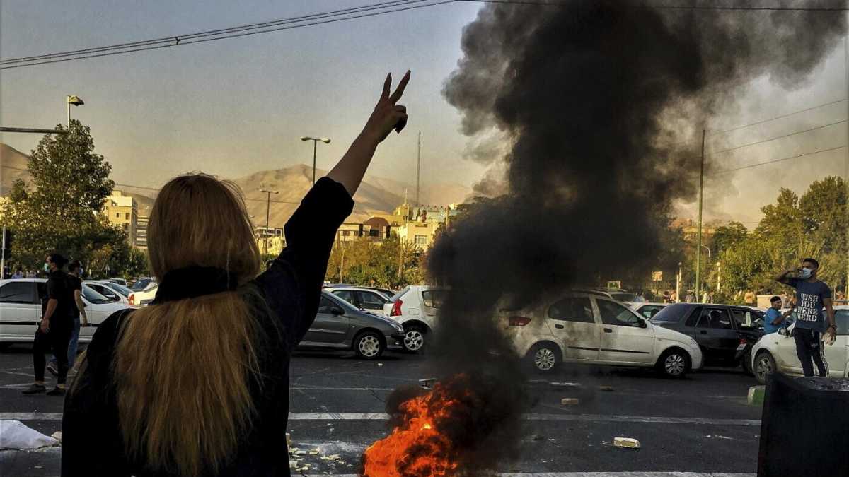 Immagine di La rete clandestina delle giornaliste di Teheran
