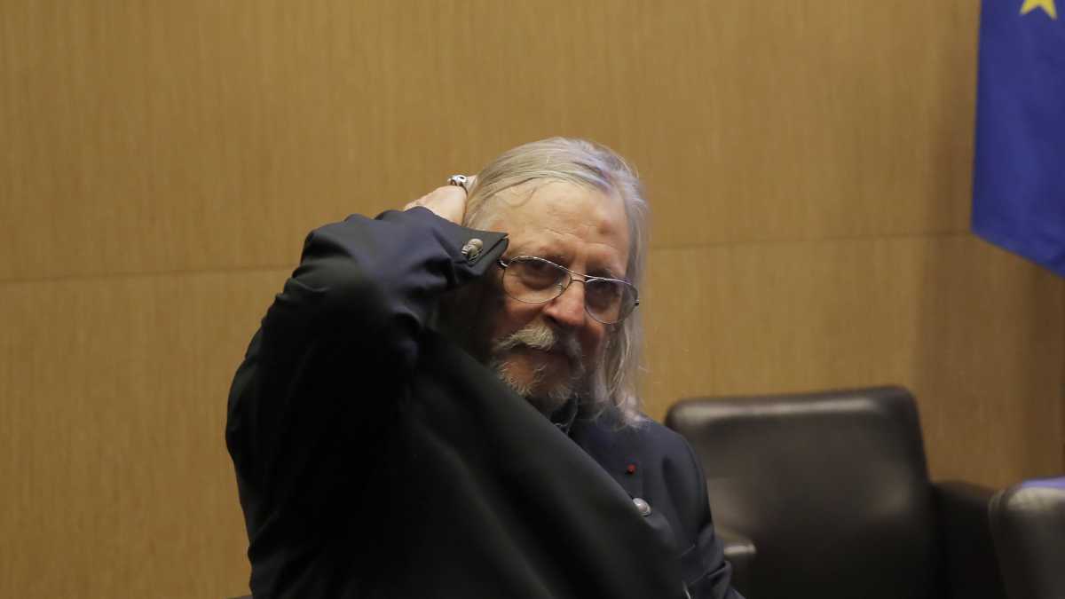 Immagine di Didier Raoult, l'esempio di uno scienziato inaffidabile. Un'indagine