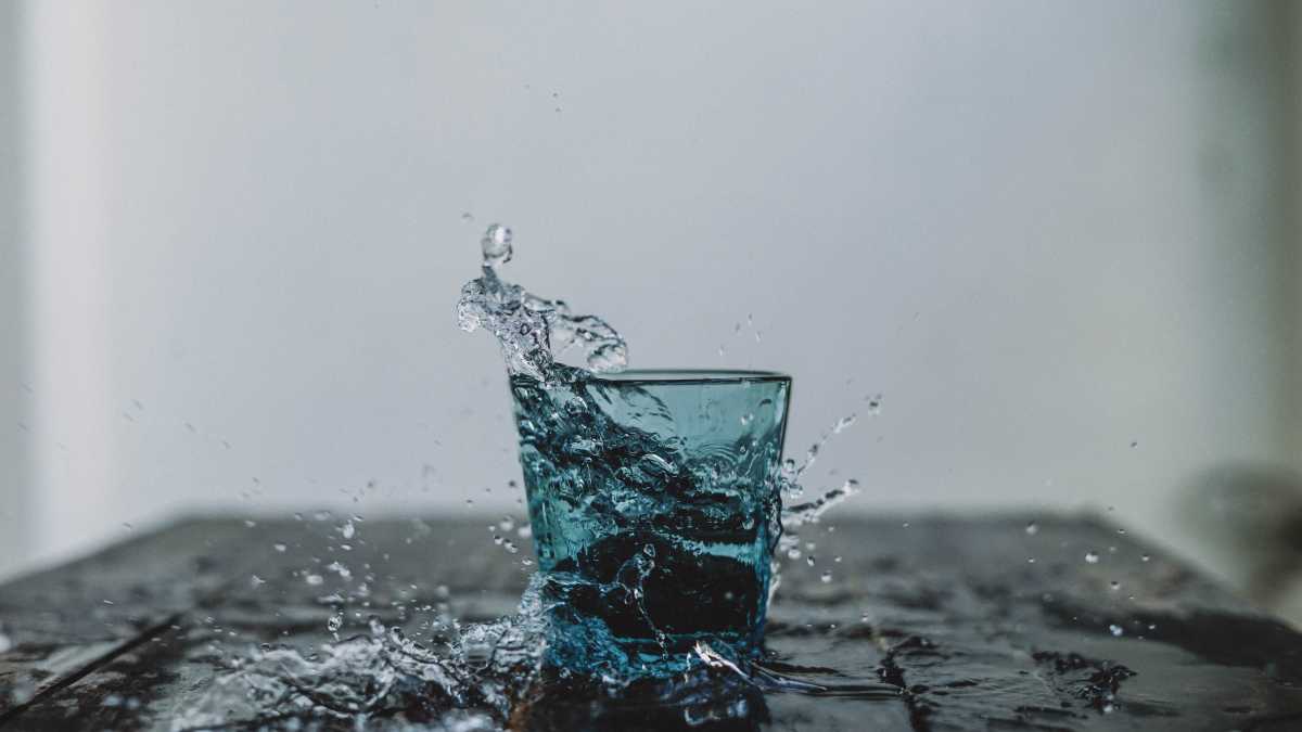 Immagine di Il mondo del futuro passa da un bicchiere d'acqua (e da un reattore nucleare a fusione)