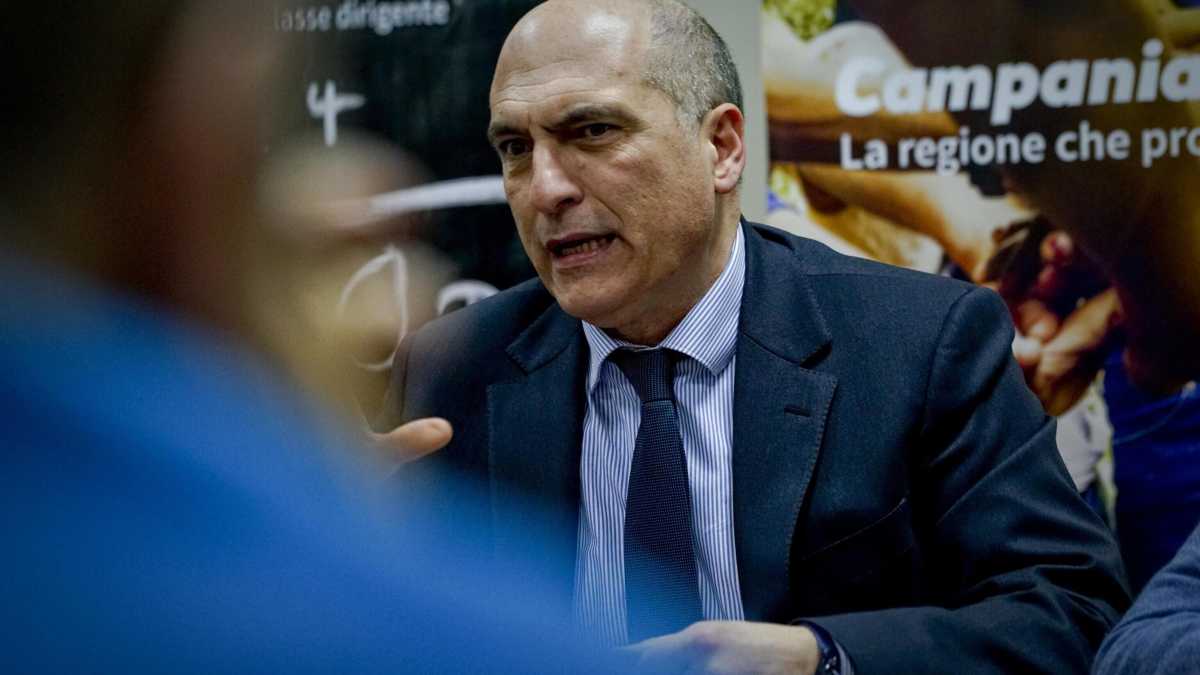 Immagine di Qatar gate, il Pd sospende Andrea Cozzolino