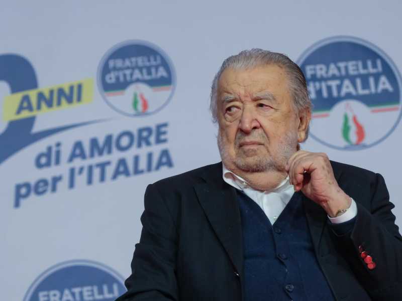 Il lamento della cultura di destra, oggi che governa la destra. La sindrome dei costipati immaginari