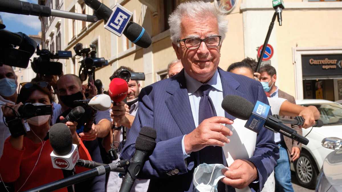 Immagine di “Quella del Pd non è una vera Costituente, per questo mi dimetto. I popolari? Basta con le scissioni”. Parla Zanda