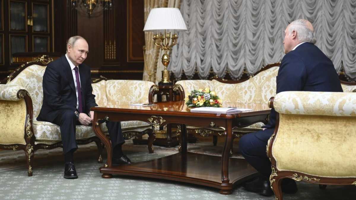 Immagine di Putin annuncia lo "spazio di difesa unico" con Minsk