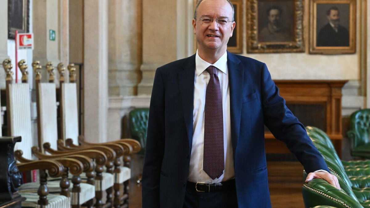 Immagine di Bene il divieto dei cellulari in classe, con una penitenza ai genitori