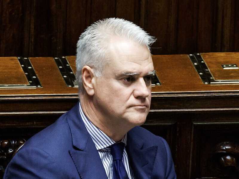 Il ministro Zangrillo smonta la tesi del sottosegretario Butti: "Lo Spid non va spento"