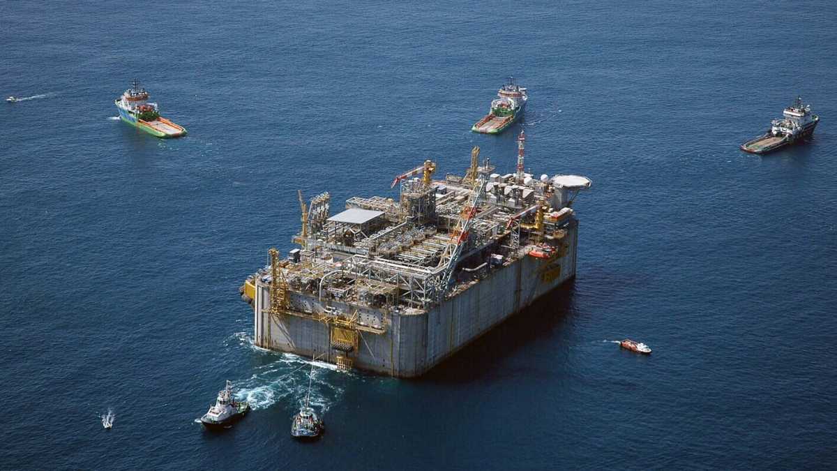 Immagine di Il sì del Tar al rigassificatore di Piombino è una lezione sul complottismo