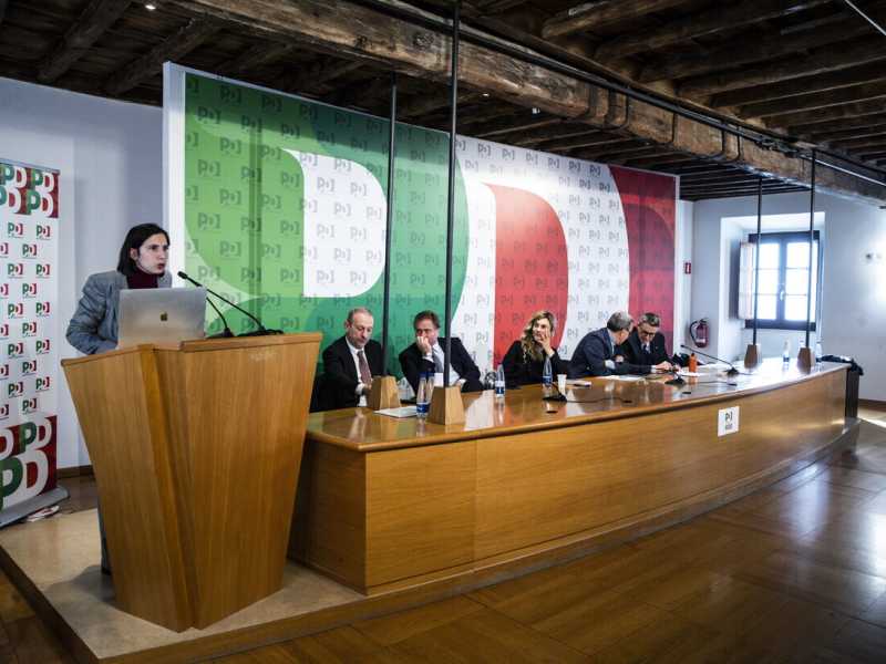 Il Pd rinvia la costituente a dopo il congresso per evitare scissioni