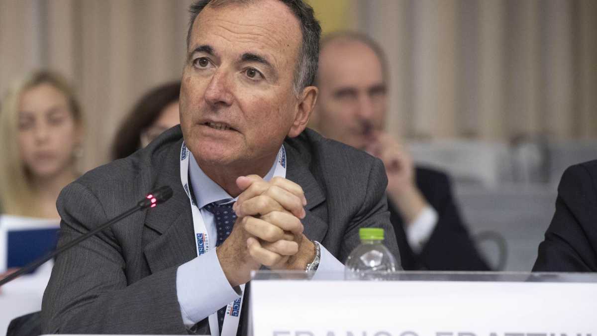 Immagine di Dalla federazione giovanile socialista al Consiglio di Stato. Un ritratto di Franco Frattini