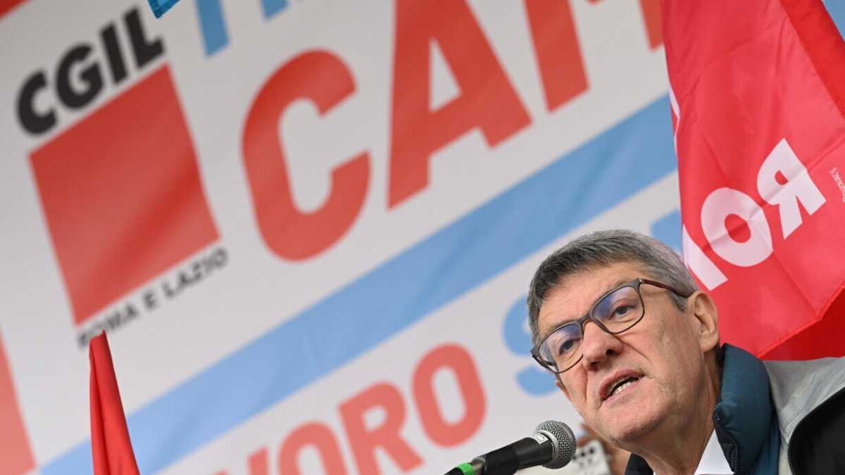 Immagine di Gli insegnanti marinano lo sciopero di Landini. Numeri di un flop