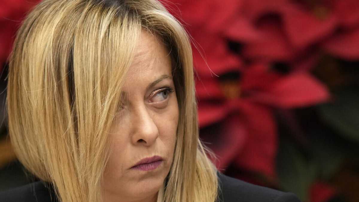 Immagine di Non solo il gelo con Macron. Meloni insabbia anche l'accordo con la Germania