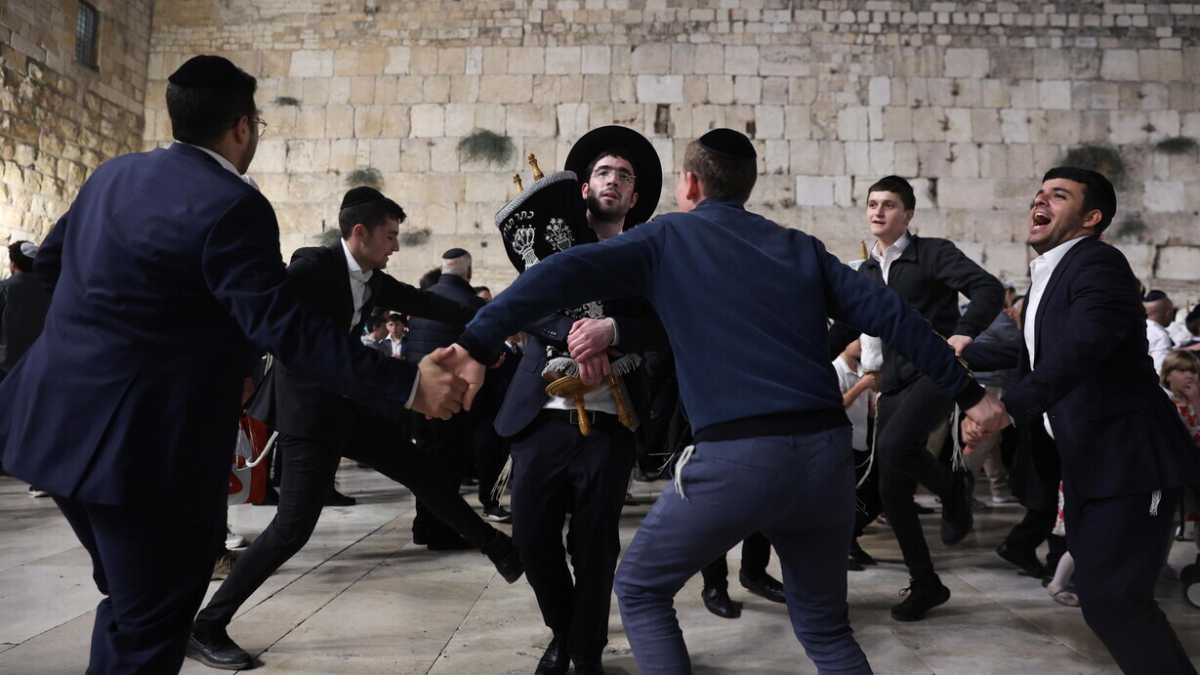 Immagine di Sukkot, o la festa delle capanne, in cui si celebrano ripari transitori e fragili