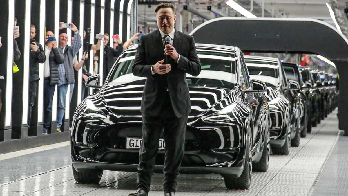 Immagine di Elon Musk e l'anno nero della Tesla