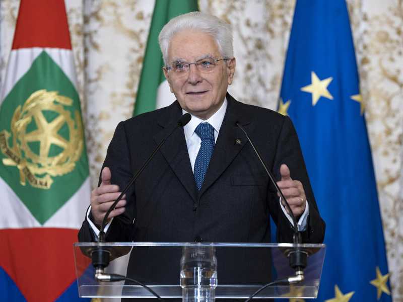 Il cordoglio di Mattarella per la morte di Ratzinger: "Ha segnato la vita della Chiesa. L'Italia perde un pastore"