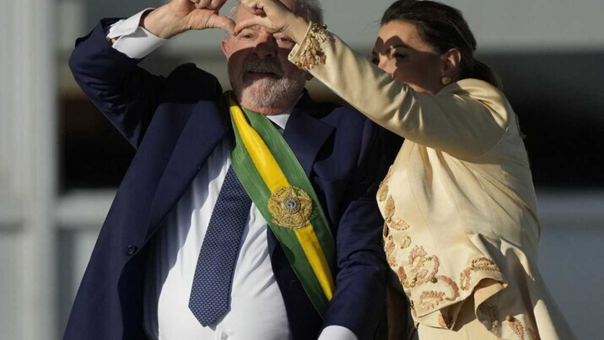 Immagine di Lula si insedia in Brasile, ma l'equilibrio del nuovo governo sembra già precario