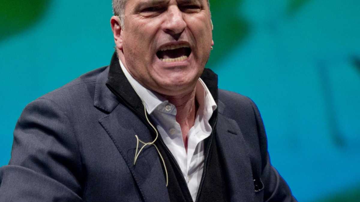 Immagine di Il Parlamento Ue pronto a revocare l'immunità di Cozzolino (anche con i voti del Pd)