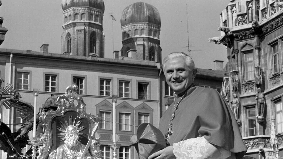 Immagine di Un’intervista del 1988 a Joseph Ratzinger: "Meno strutture e più vita: ci si dovrebbe augurare questo"