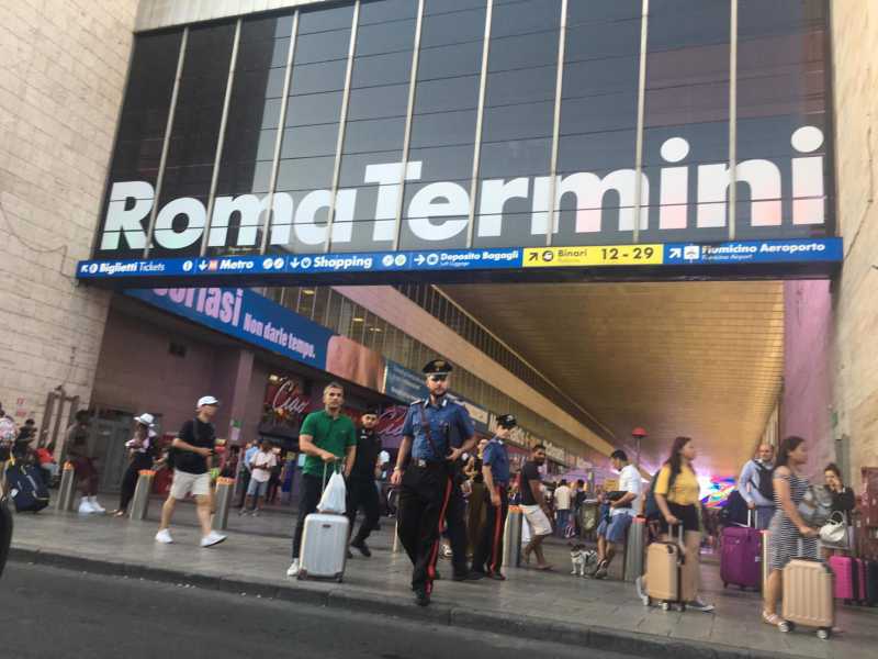 Roma Termini: stupri, coltellate e rapine. L'inventario dell'insicurezza