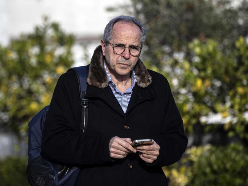 Il caso Report riaccende la guerra di Crisanti a Zaia in Veneto