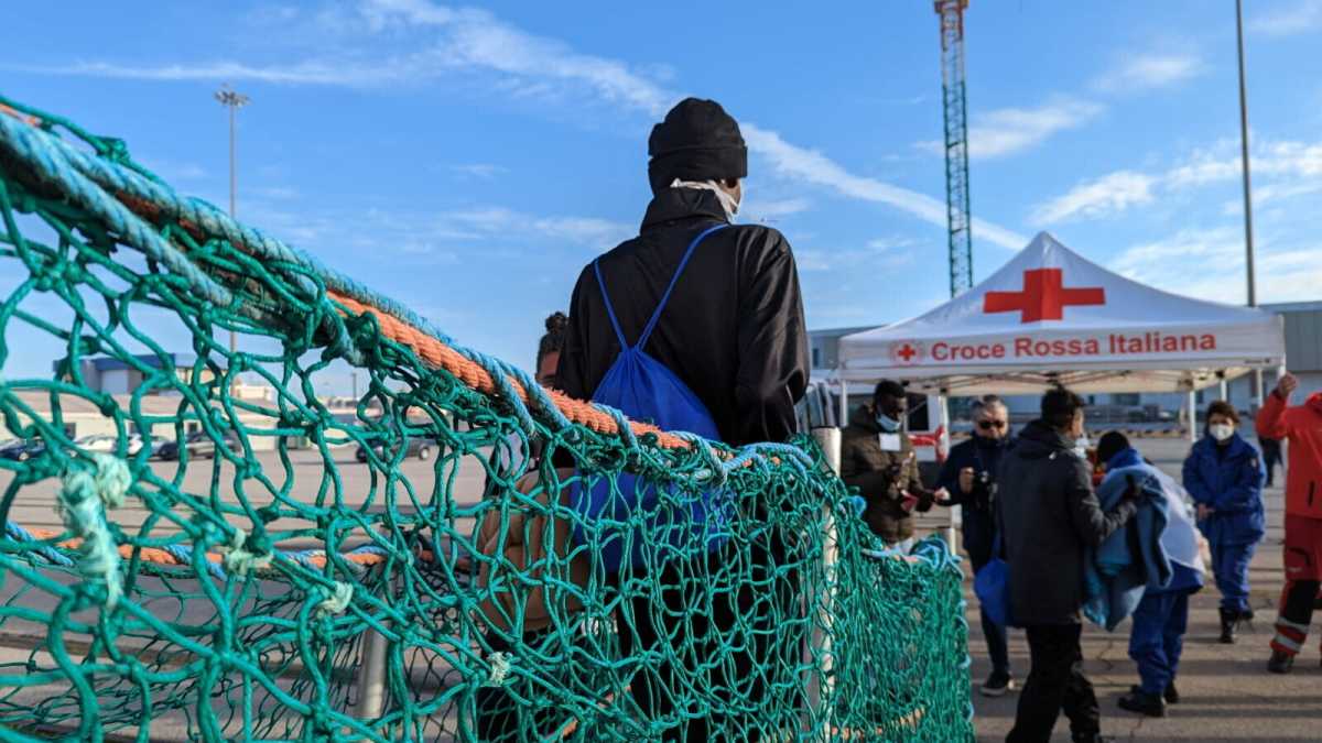 Immagine di Il decreto ong di Piantedosi e Meloni non ferma gli sbarchi: 1.651 migranti in tre giorni