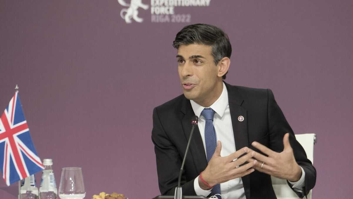 Immagine di Il 2023 britannico con i cinque deboli annunci di Rishi Sunak, il family man della crisi